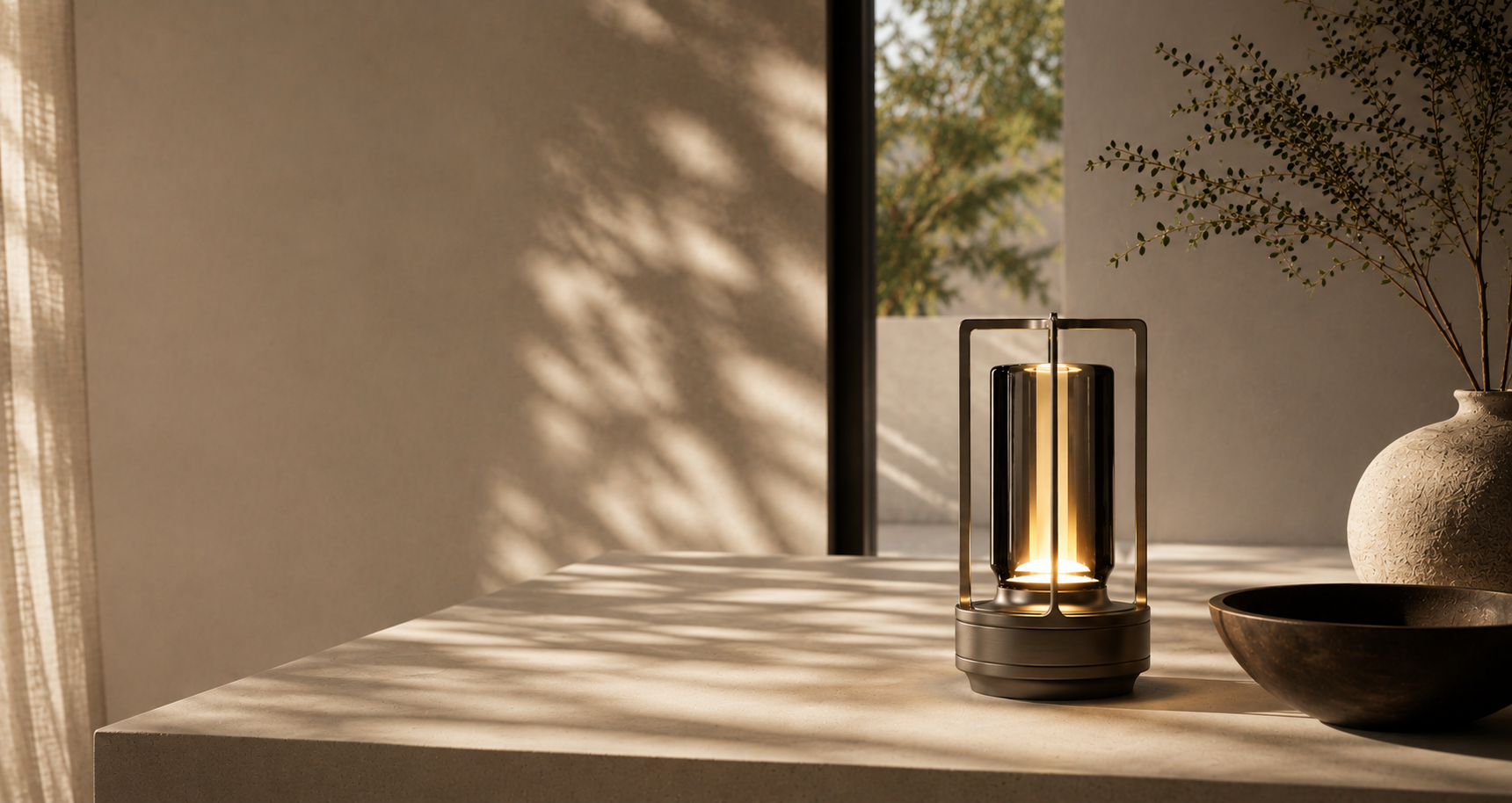 Lampe de table en métal