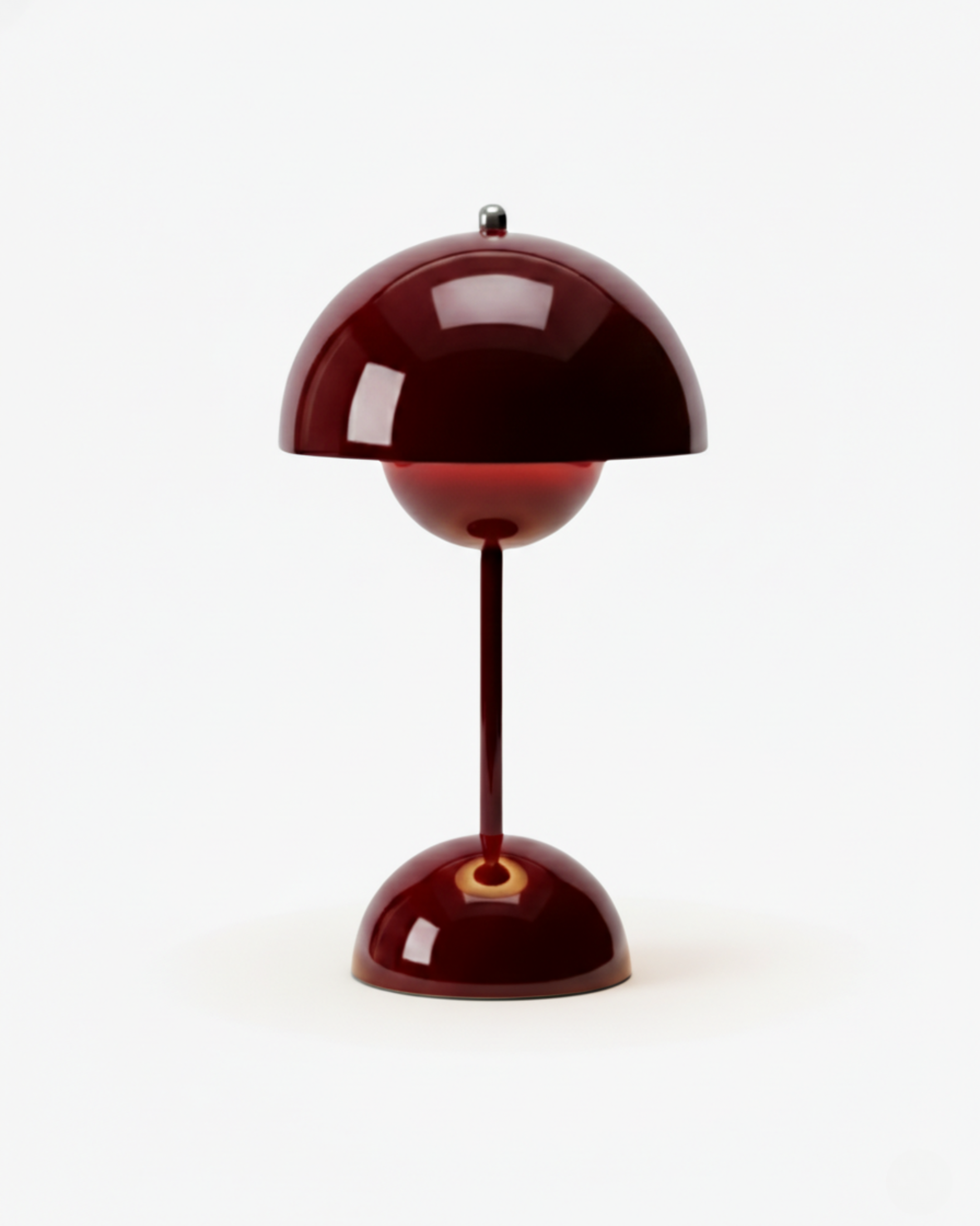 lampe sans fil rouge bordeaux modele oden par korven studio 